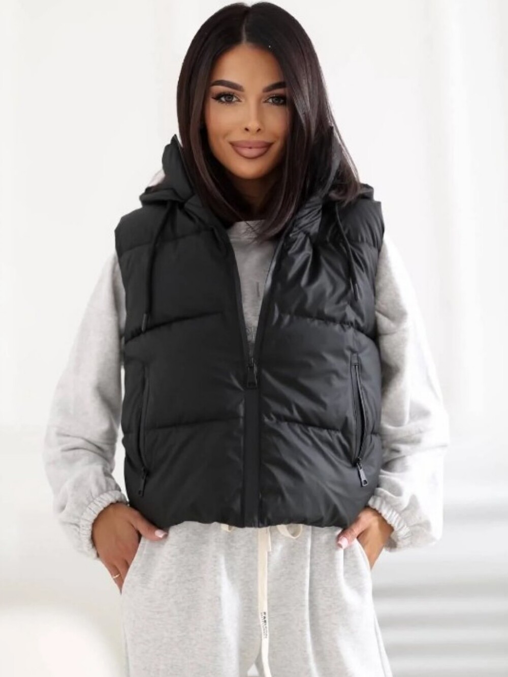Black Puffer Vest Hooded Berry Cute SleevelessJacket - Women🆕✨🎁🍓🩷